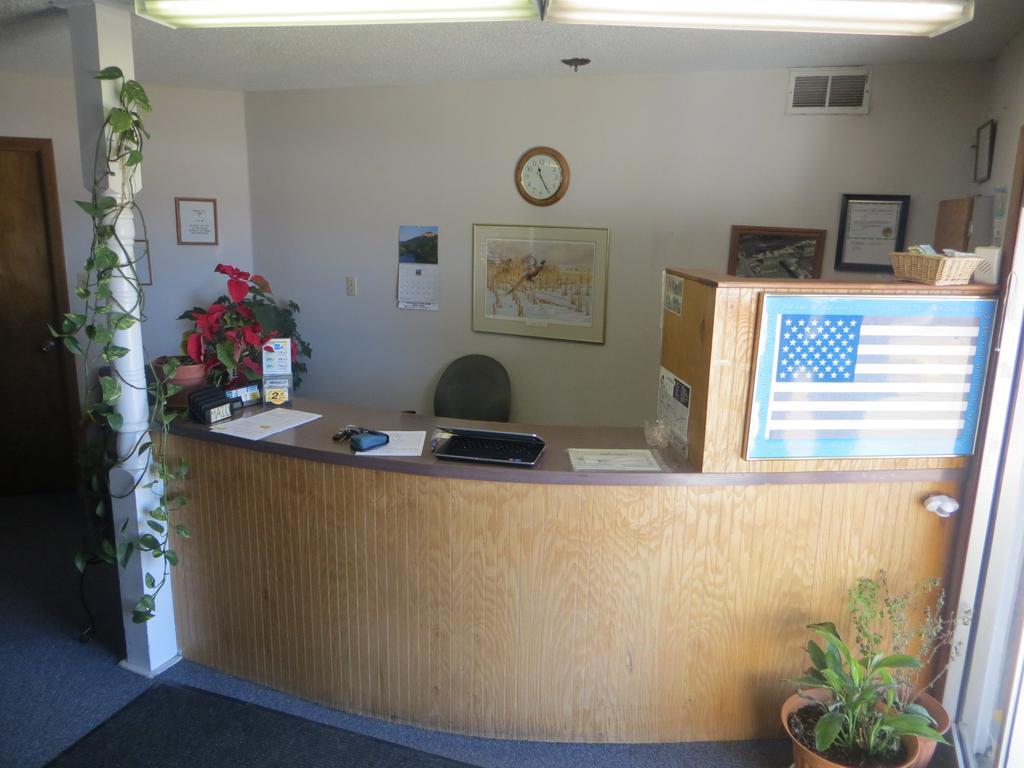 Budget Inn Adair Exterior photo